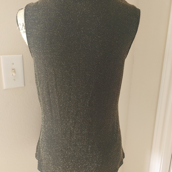 Tahari Luxe Black and Gold Metallic Top size Med - Picture 2 of 3